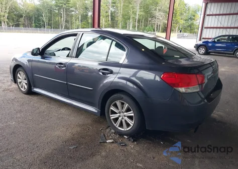 2012 Subaru Legacy 2.5I z USA, uszkodzony, nr VIN 4S3BMBA63C3034643